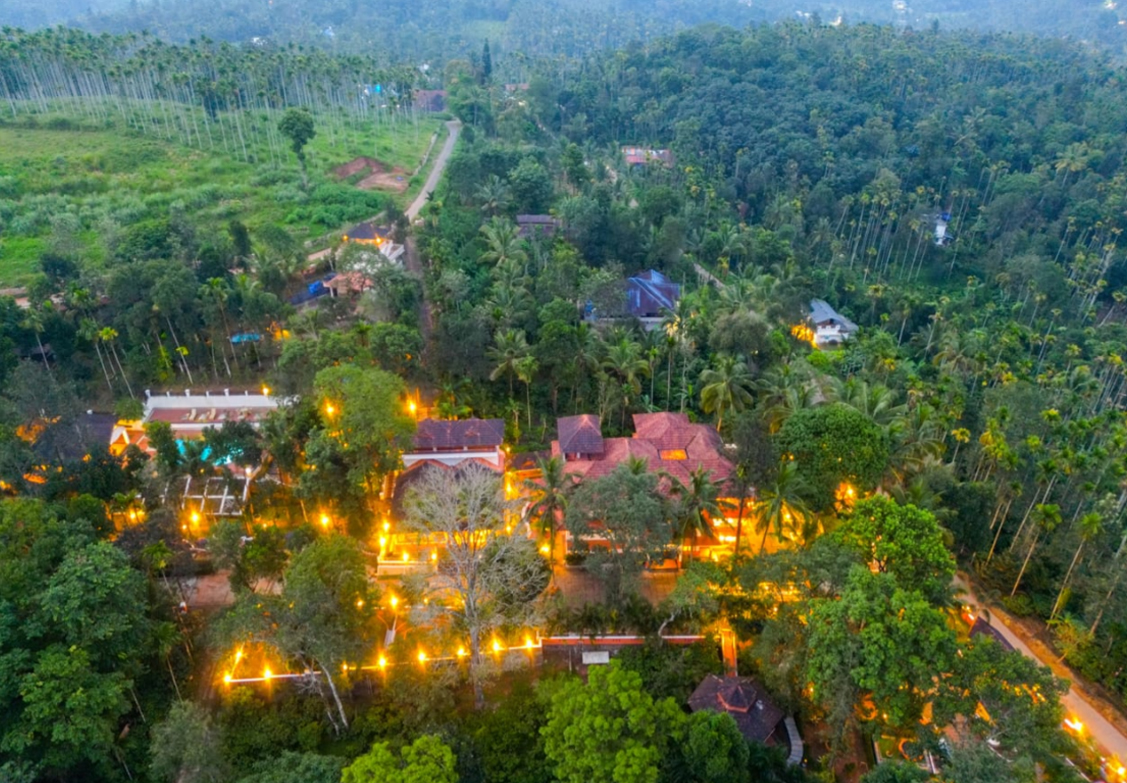 Ushasree Resort Courtyard and Garden